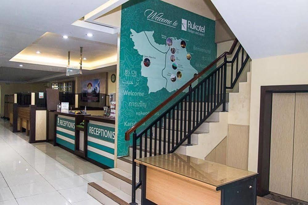 Oyo 277 Rukotel Near Rsu Adi Husada Undaan Kota Surabaya Exterior photo